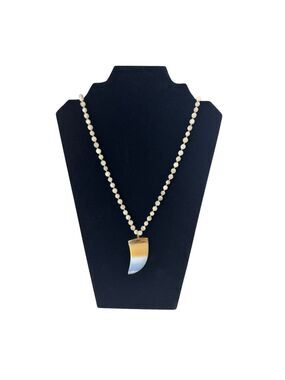 Women's Unbranded Tooth Necklace One Size Beige Gold